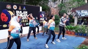 'Bulan Sukan Negara Daerah Gombak : Warm Up by One Nation Fitness Club'