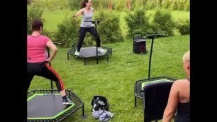 'Jumping Fitness Outdoor // BODYLINE-FITNESS'