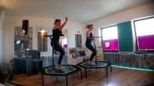 '35 min. High Intensiv Jumping Fitness'