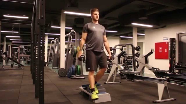 'Dumbbell Poliquin step up - Thomas Moberg Fitness'