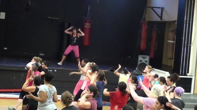 'Lo que no sabes tu - Zumba with Maxine Jones'