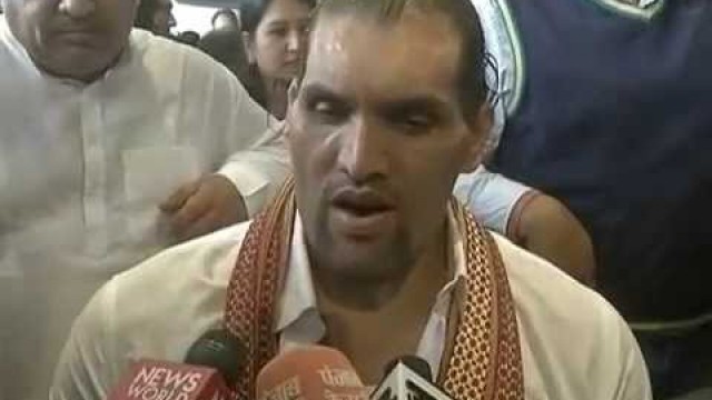 'Giant Man Khali Giving Body Fitness Tips While Inauguration of A Gym at Kurukshetra'