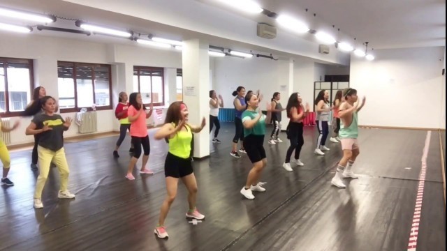 'Bam Bam Bam by: Karencitta / Techno Remix / Zumba Fitness - JM Zumba Dance Fitness Milan Italy'