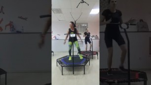 'Jumping Fitness тренировка на батуте'