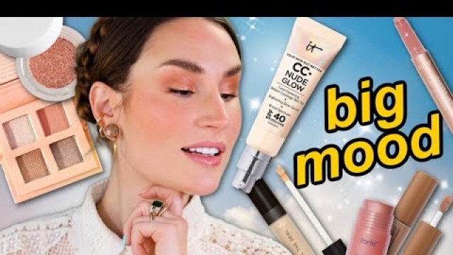 'TRYING NEW MAKEUP & IT\'S A WHOLE MOOD | IT Cosmetics CC+ Nude Glow, New ĀTHR Citrine Quad & MORE!'