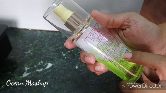 'lotus herbals toner review'