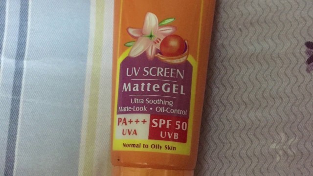 'Lotus Herbals UV SCREEN matte gel spf 50 review'