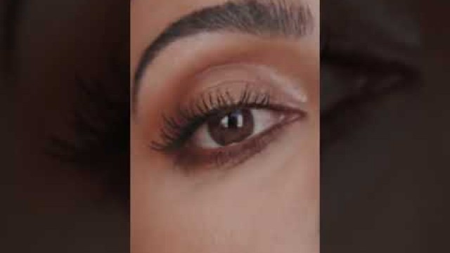 'Easy Gold Eye Look | Eye Makeup Tutorials | Bobbi Brown Cosmetics'