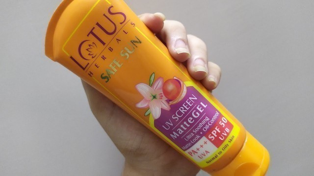 'Best sunscreen for oily skin ||Lotus Herbals sunscreen review|| SPF 50 sunscreen review||UVsunscreen'