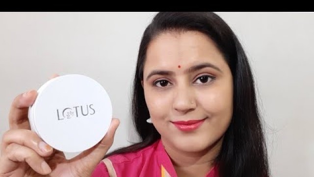 'Lotus herbals white glow compact review #vishakhavyassharma #lotus'