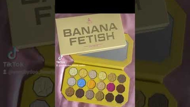 'petit reçue du jour #jeffreestarcosmetics Jeffrey #bananafetish #eyeshadow #palette'
