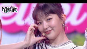 'Red Velvet(레드벨벳) - Queendom (Music Bank) | KBS WORLD TV 210827'