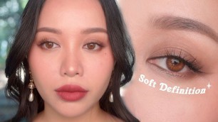 'Natural Soft Definition Makeup For 30s & Up'