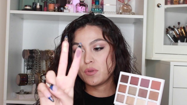 'WARNING: Rookie Review: Persona Cosmetics Identity Palette Review'