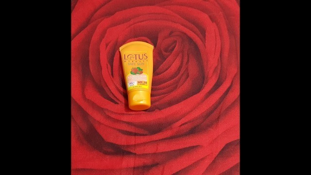 'Lotus Herbals Safe Sun Sun Block Cream Review (honest)| Navyug Review Series'