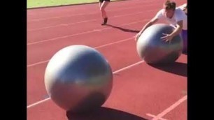 'Amazing moment guy sets record for surfing on exercise balls - Daily Mail'