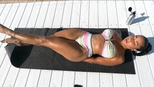 'Sexy Six-Pack Bikini Abs At The Beach Workout!'
