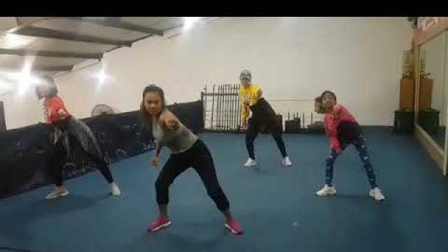 'Post Malone - Wow || Dance Fitness Choreography by Roxmalia'