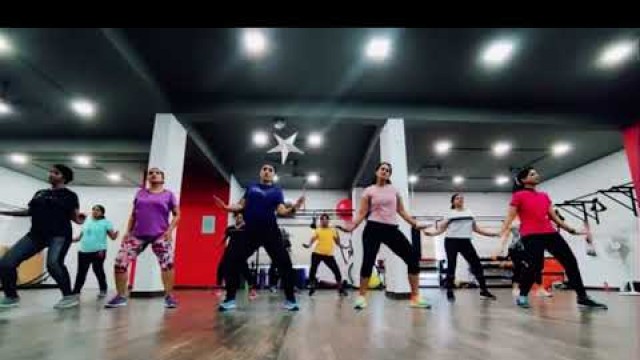 'Zoca dance routine// zoca dance classes around the world ft Faiz Fitness Studio - song love nwantiti'