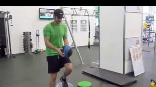 'Golf Fitness Tips - One Leg Golf Drills and Exercises For More Stability'