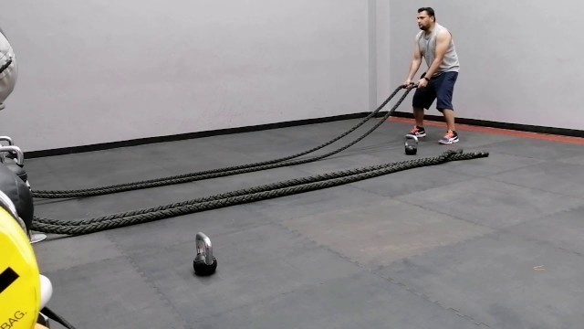 'Battle Ropes | Rope Workout for Beginners (2 Simple Workouts)'