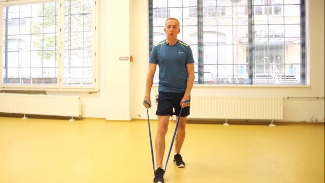 'Schulter-Nacken-Training mit dem TheraBand®'