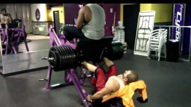 'Planet fitness leg press'