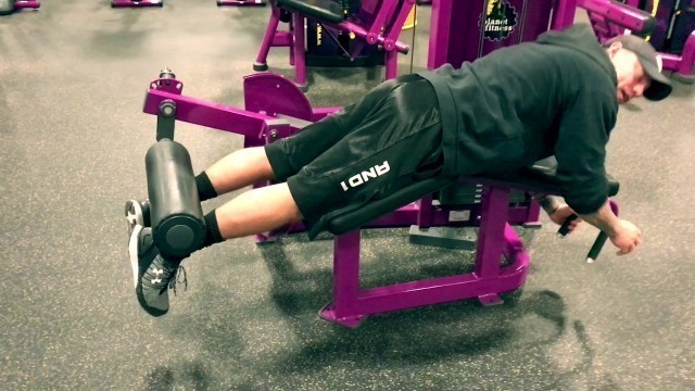 'Planet Fitness - How To Use The Leg Curl Machine'