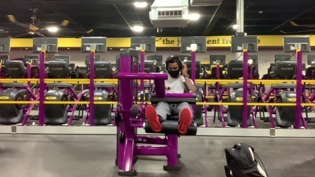 '70 Seated Leg Curls (Warm up) Robin Achoe Jr Planet Fitness'