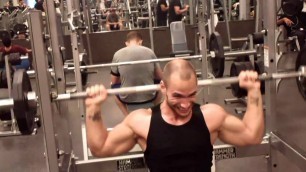 'Gold`s Gym Training Part 4 - Schulter Training/2 - LA Fitness'