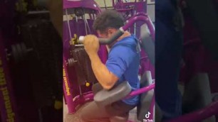 'Maxing out Ab machine at Planet Fitness! 