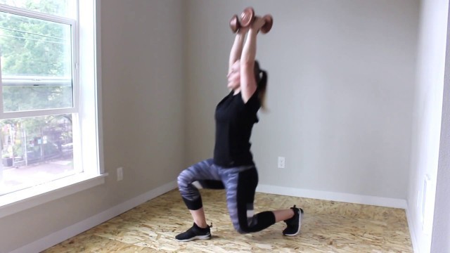 'Valor Fitness – Workout Demo 21 – Lunge & Press'