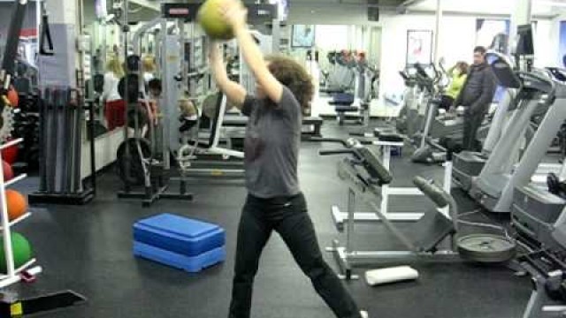 'Alternating Medicine Ball Chops - Fuel Fitness'