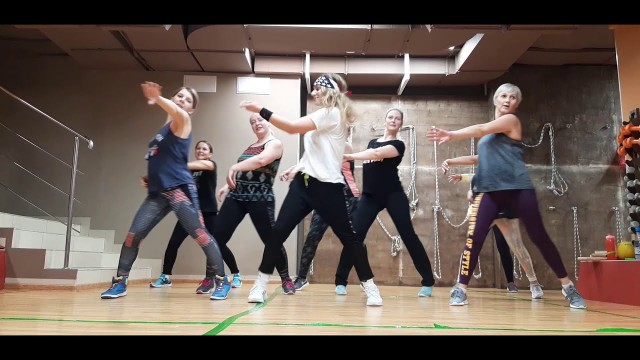 'Lady Gaga, Ariana Grande - Rain On Me. Zumba Fitness Choreography'