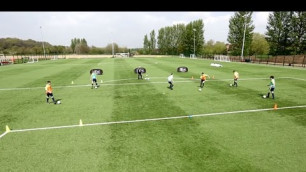 'How to play like Dani Alves | Soccer training drill'