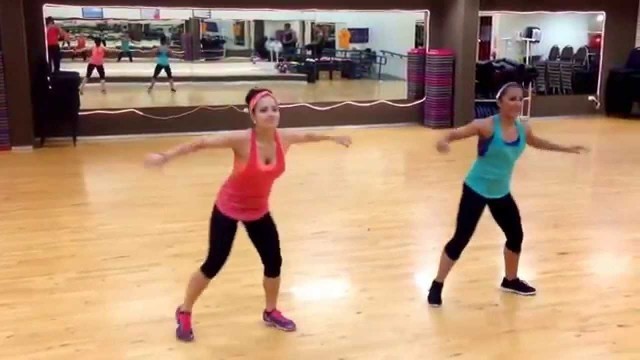 'Zumba (dance fitness) - Bailando by Enrique Iglesias'