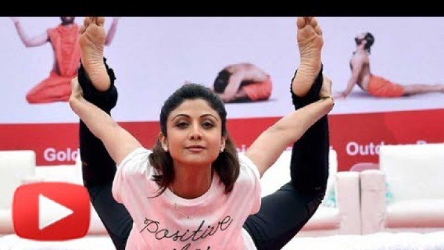 'Sexy Shilpa Shetty Fitness Secret | Talks About Her Diet'