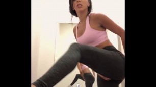 'Brittany Renner Shows Her Stretch Routine Before The Gym 