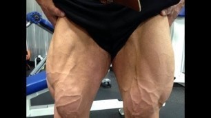 'PEAK WEEK LEG DAY with Veins and Reps! | Tiger Fitness'