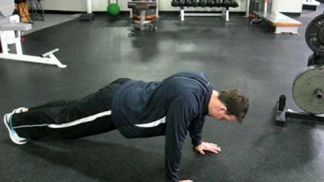 'Retraction Protraction Push Ups - FUEL FITNESS'