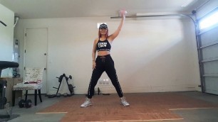 'Senior fitness ball routine Dov\'e L\'amore Cher'