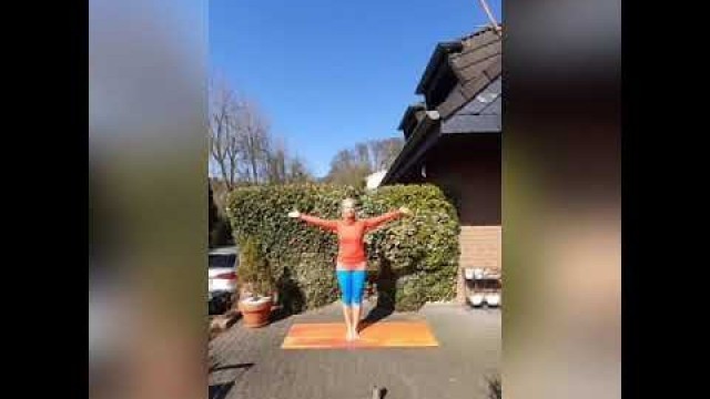 'FAMILY fitness club Leverkusen Yoga mit Katja Teil 3'