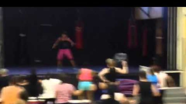 'No Naci Pa\'Perder with Maxine Jones Zumba'