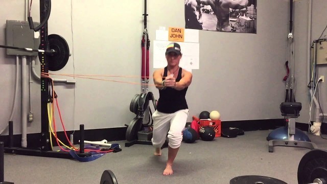 'Band Reverse Lunge Anti-Rotation 1 | Rippel Effect Fitness'