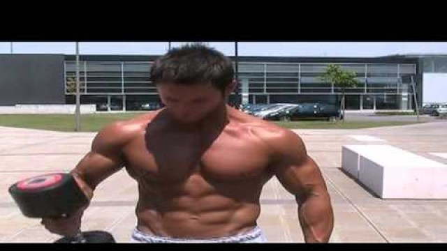 'Miami Universe  2011. Fitness Model final. Luca Sossai video blog 11-The last set for my Biceps.'